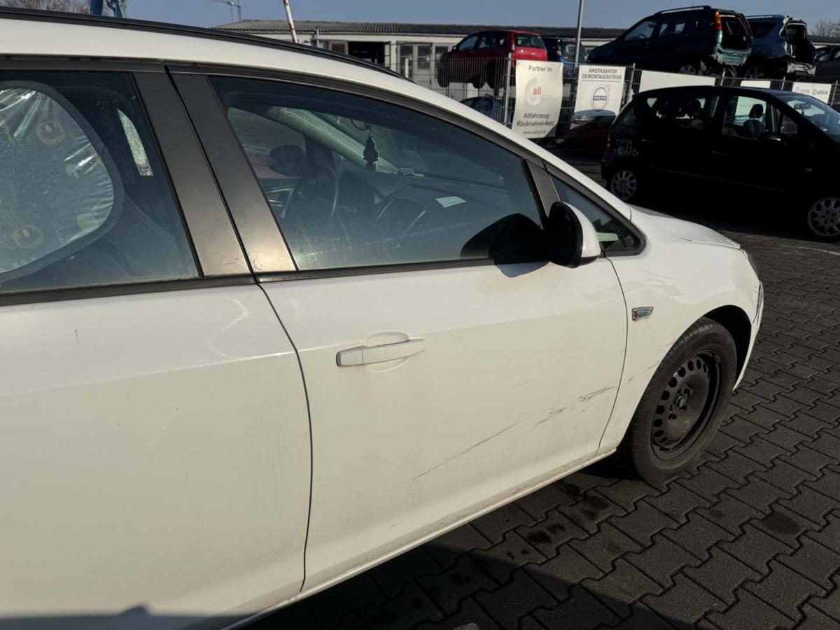 Opel Astra J Sports Tourer original T&uuml;r vorn rechts Z40R Schneewei&szlig; Rohbau Bj.2012